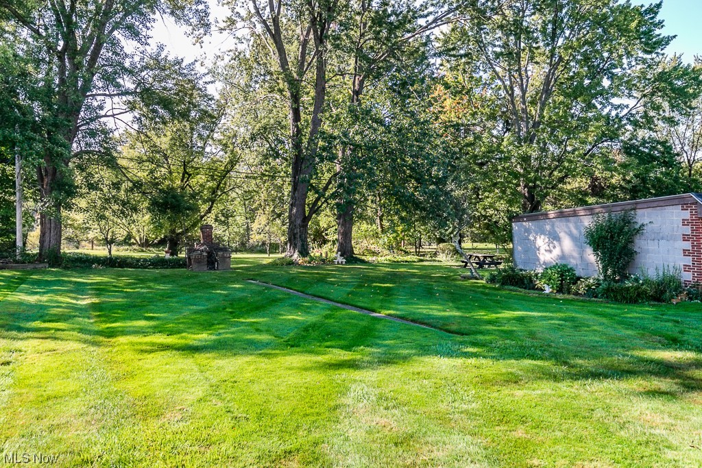 5444 Mayfield Road Cleveland, OH 44124 - Photo 31 of 34 View of yard