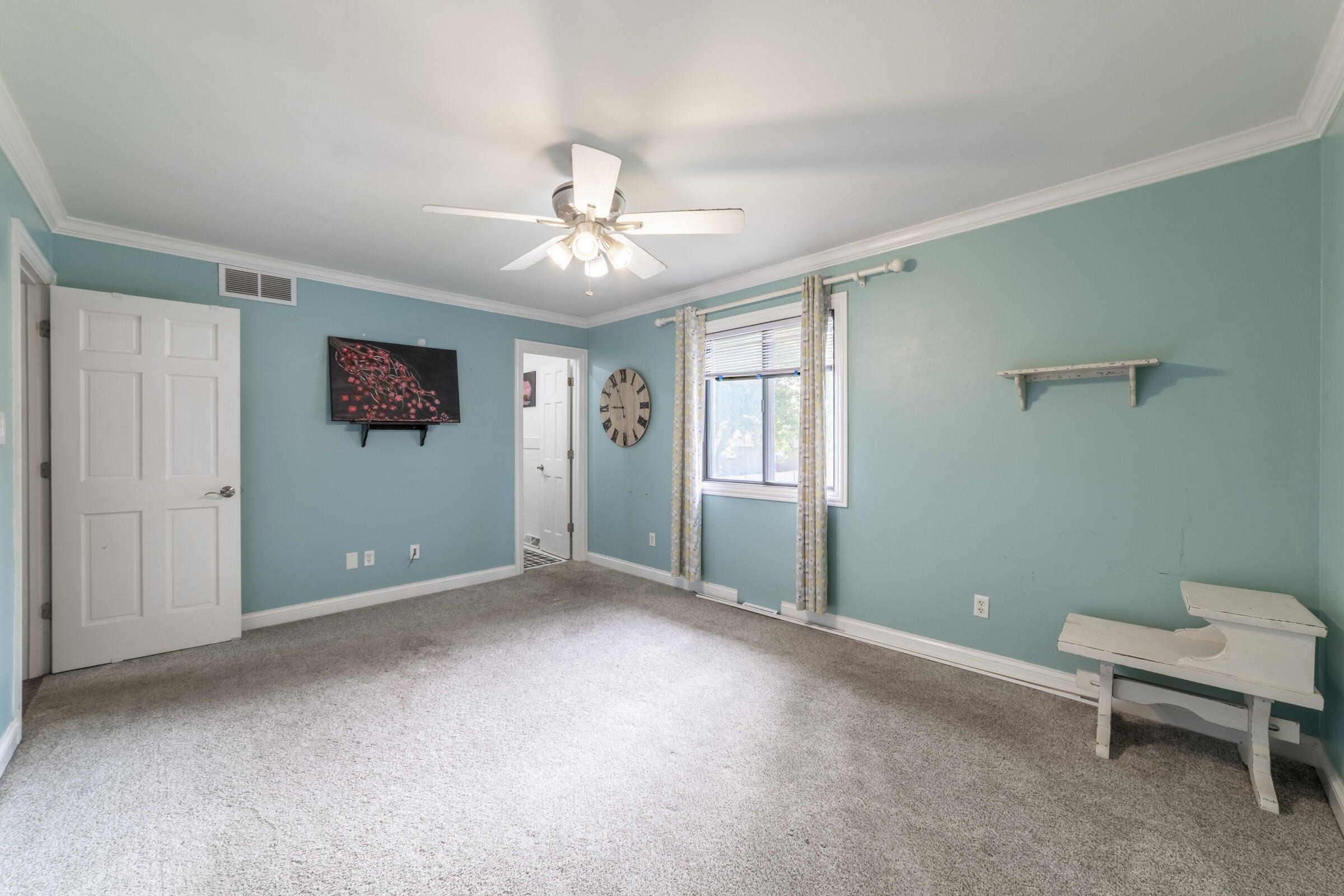 6331 Broughton Avenue Portage, IN 46368 - Photo 25 of 51 a view of empty room with windows