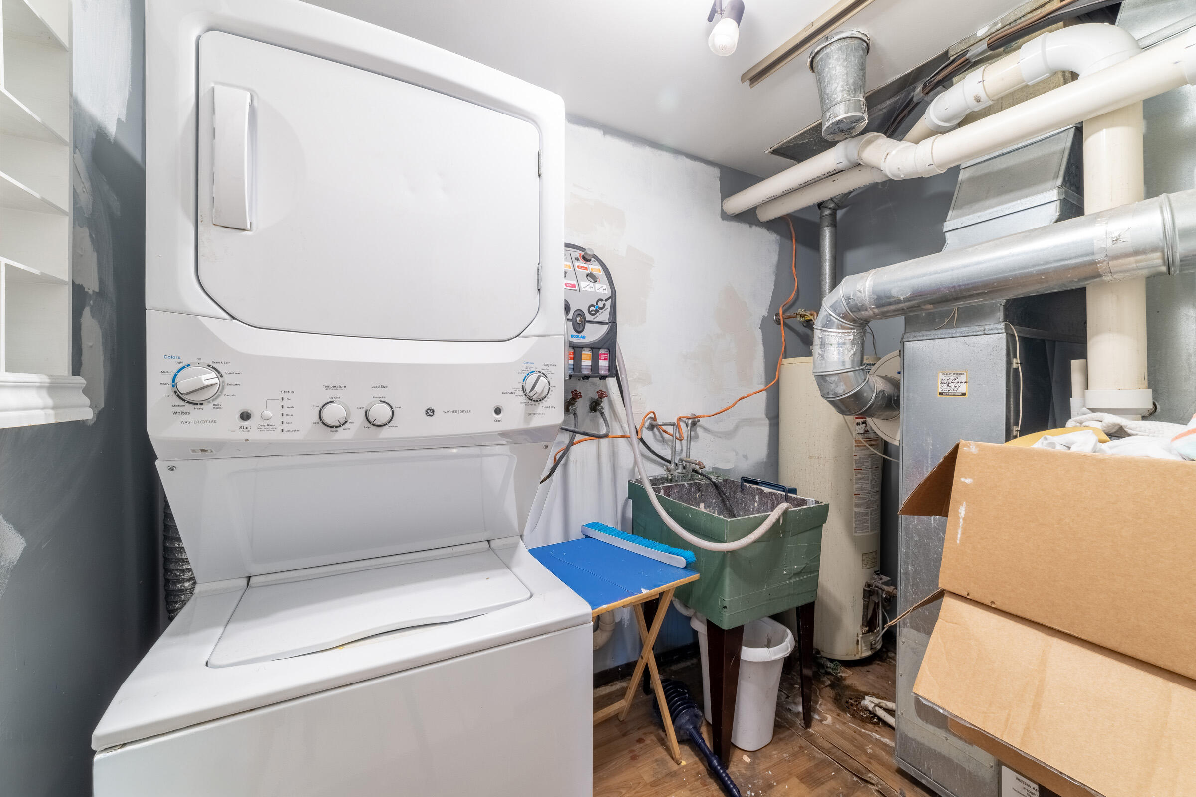 6331 Broughton Avenue Portage, IN 46368 - Photo 48 of 51 a utility room with dryer and washer