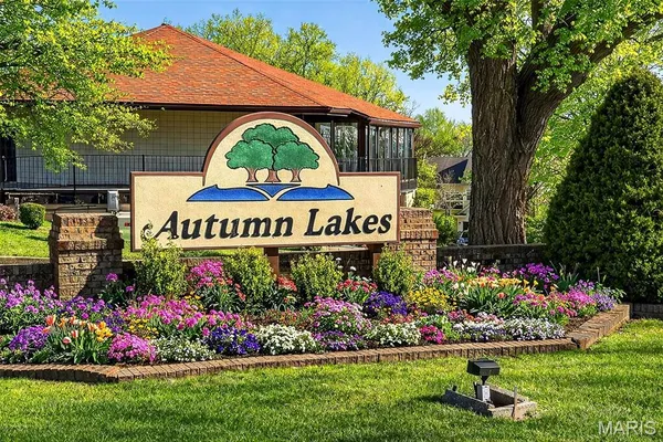 $219,900 | 3034 Autumn Lakes Court, Maryland Heights, MO 63043