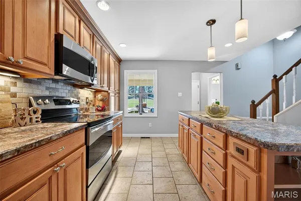 $219,900 | 3034 Autumn Lakes Court, Maryland Heights, MO 63043