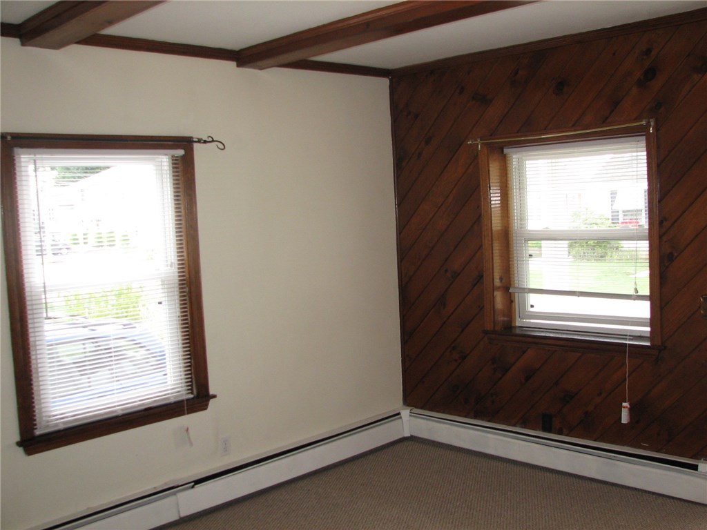 24 Monroe Street Pawtucket, RI 02861 - Photo 7 of 20 1ST FL LIVING