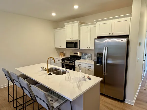 $399,900 | 1978 South Shorewood Lane, Unit 18, Holland, MI 49423