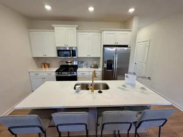 $399,900 | 1978 South Shorewood Lane, Unit 18, Holland, MI 49423