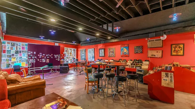 $500,000 | 13257 South Baltimore Avenue, Chicago, IL 60633