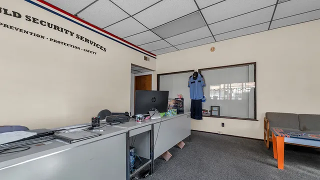 $500,000 | 13257 South Baltimore Avenue, Chicago, IL 60633