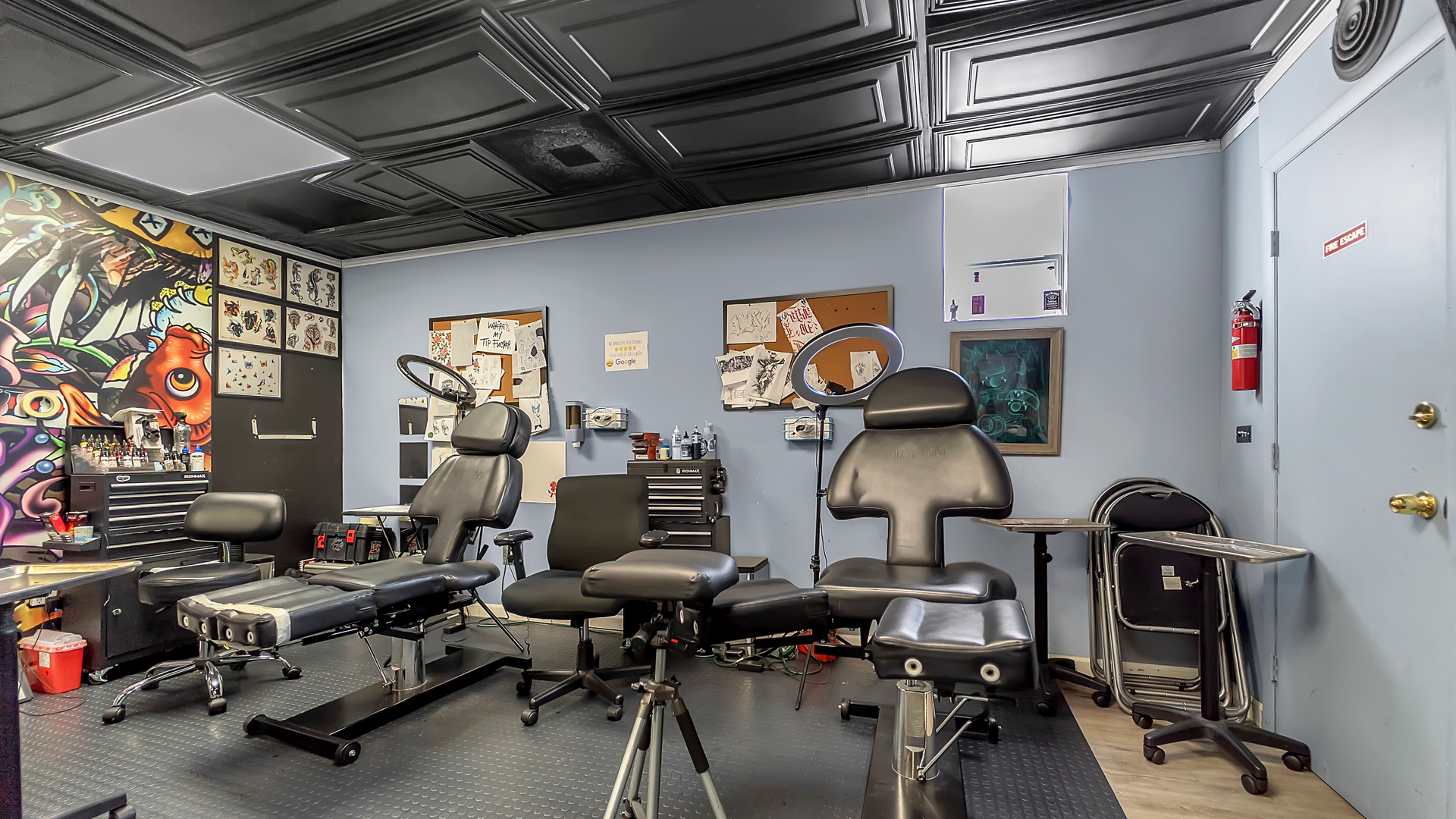 13257 South Baltimore Avenue Chicago, IL 60633 - Photo 29 of 32 a view of a room with gym equipment