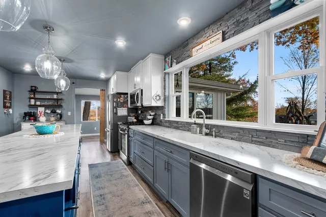 $424,900 | 661 North Main Street, Oconto Falls, WI 54154