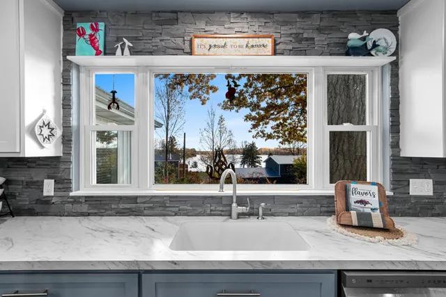 $424,900 | 661 North Main Street, Oconto Falls, WI 54154