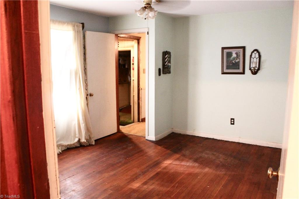 909 Friendly Road Eden, NC 27288 - Photo 8 of 14 Gallery Image 8