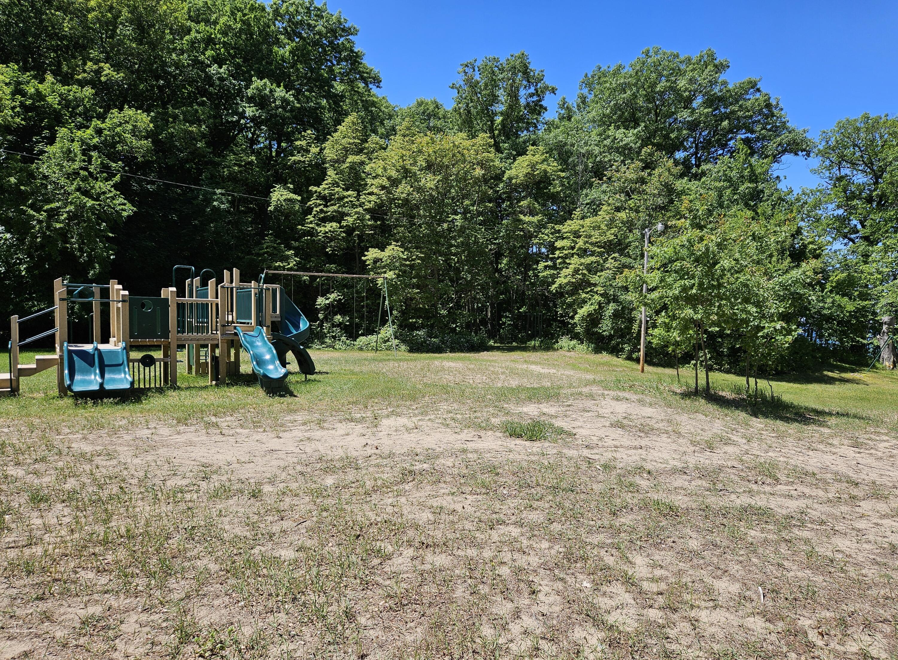 5902 Jefferson Street Coloma, MI 49038 - Photo 9 of 12 Dearborn Place (Ozse) - Pic #26