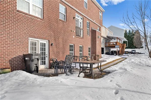 $575,000 | 224 Foxwood Road, Coraopolis, PA 15108