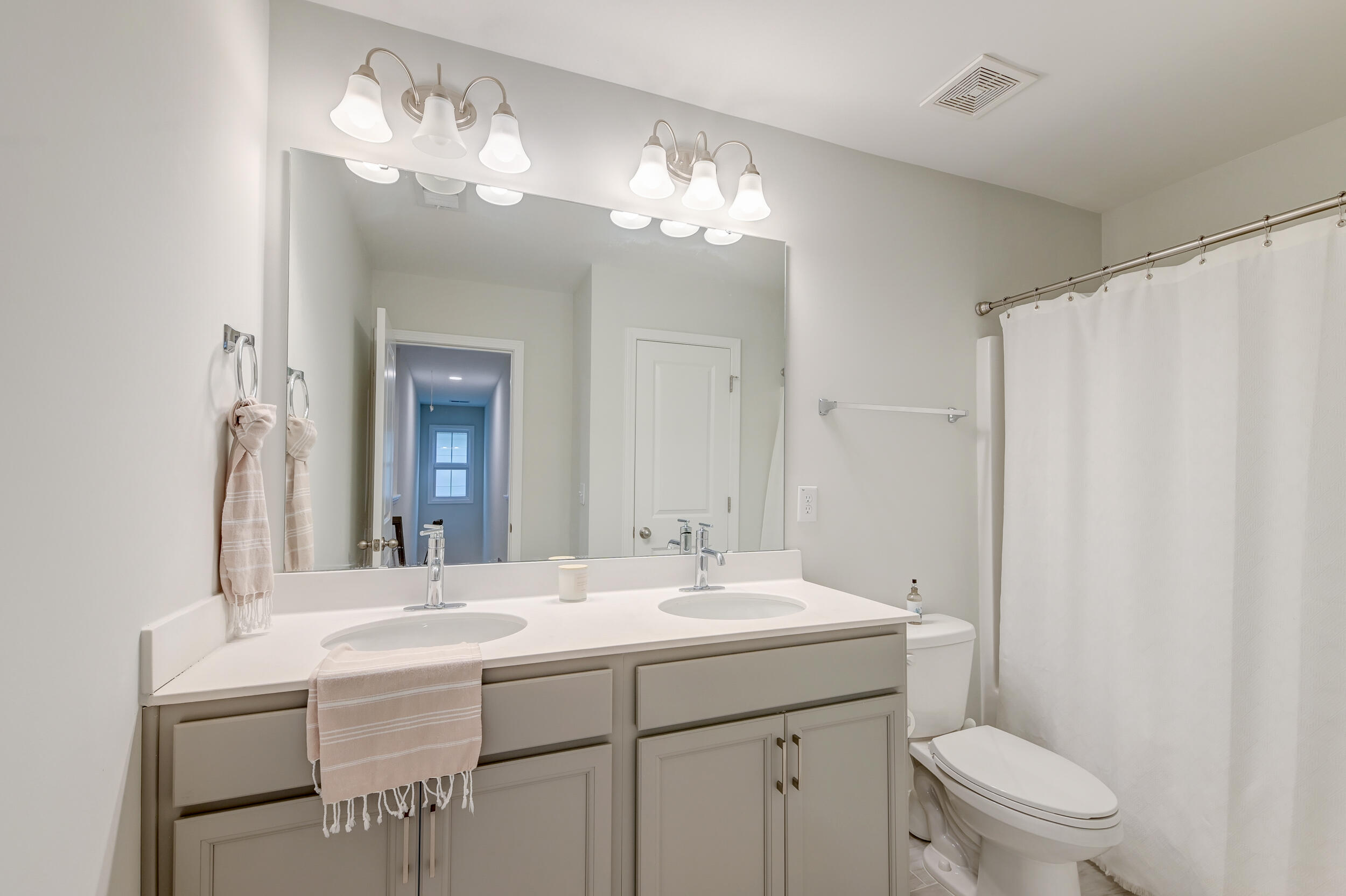 109 Forest Springs Road Moncks Corner, SC 29461 - Photo 14 of 35 DSC_8926_27_28_29_30