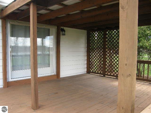 6681 North Winans Road Alma, MI 48801 - Photo 7 of 27 1783559-6.JPG