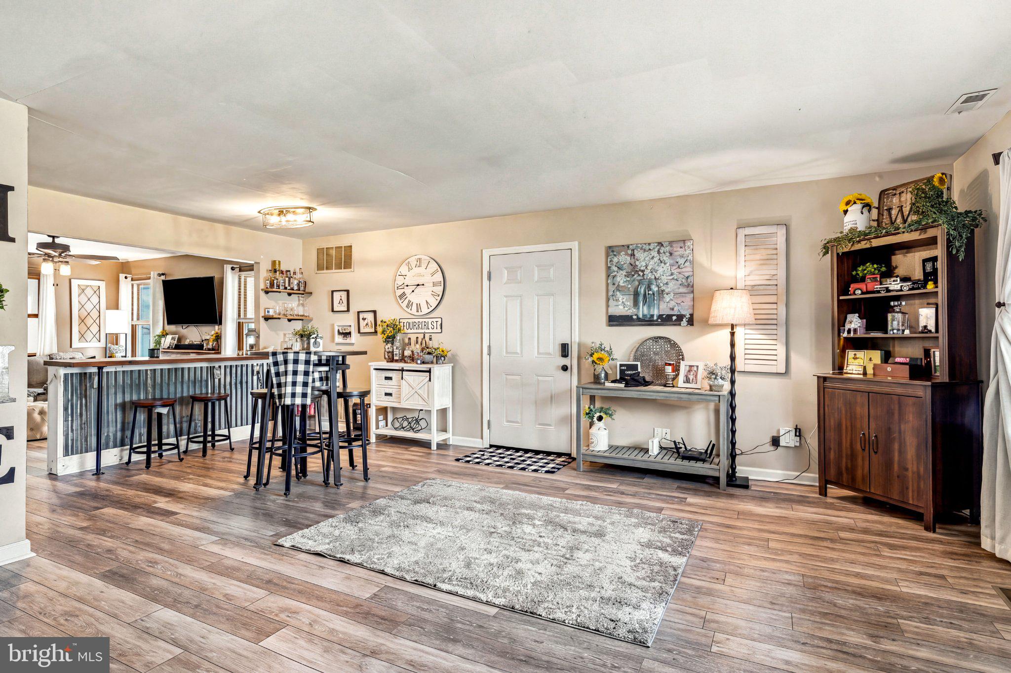 5 Uranus Road Sewell, NJ 08080 - Photo 7 of 34 Gallery Image 7