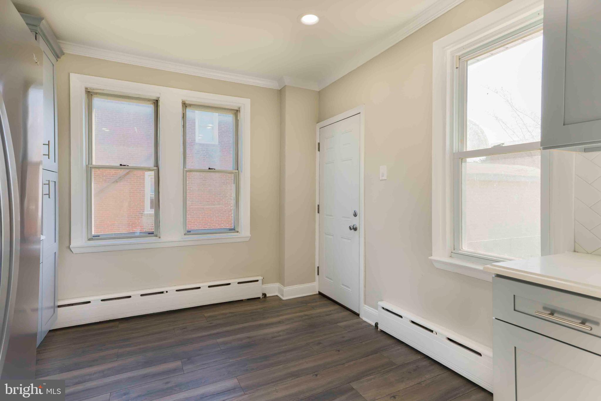 546 Hellerman Street Philadelphia, PA 19111 - Photo 13 of 33