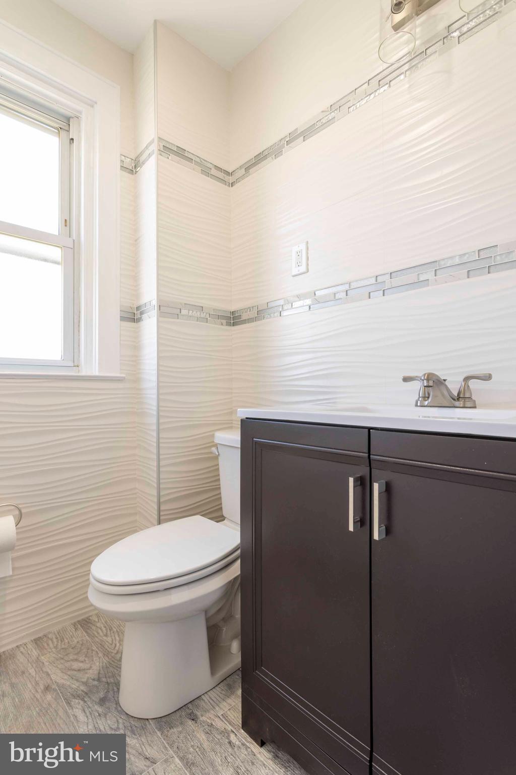 546 Hellerman Street Philadelphia, PA 19111 - Photo 19 of 33