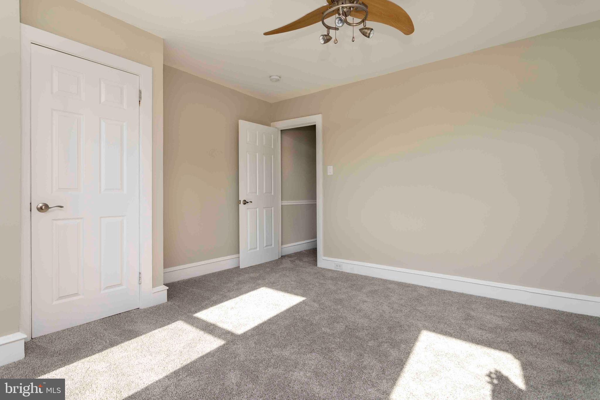 546 Hellerman Street Philadelphia, PA 19111 - Photo 24 of 33