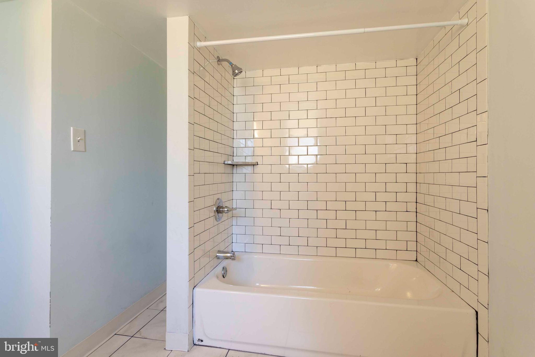 546 Hellerman Street Philadelphia, PA 19111 - Photo 27 of 33