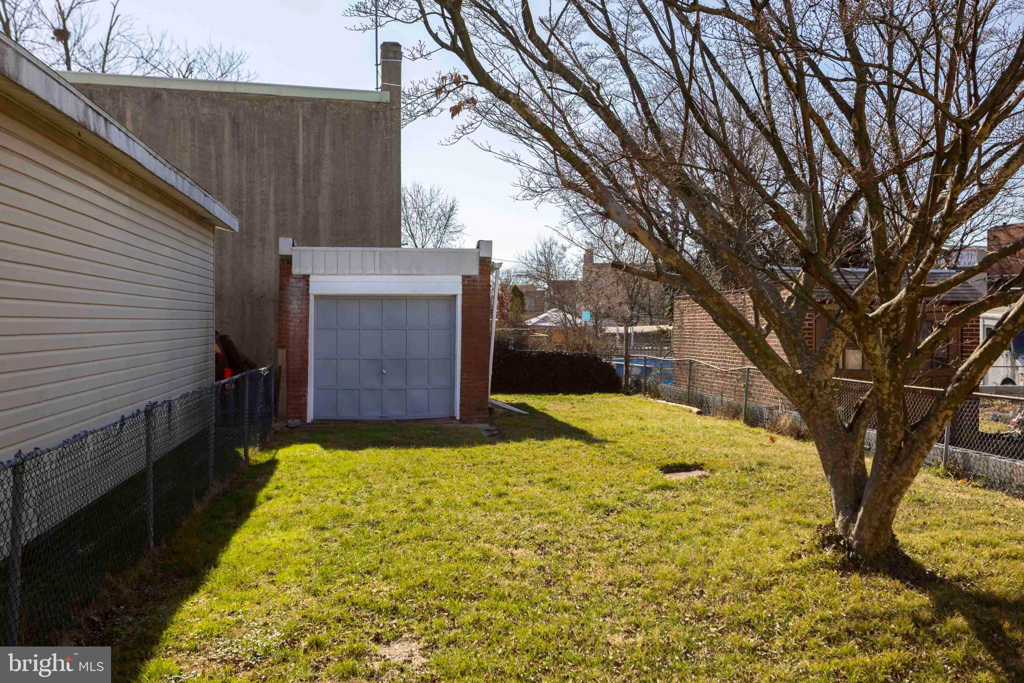 546 Hellerman Street Philadelphia, PA 19111 - Photo 33 of 33