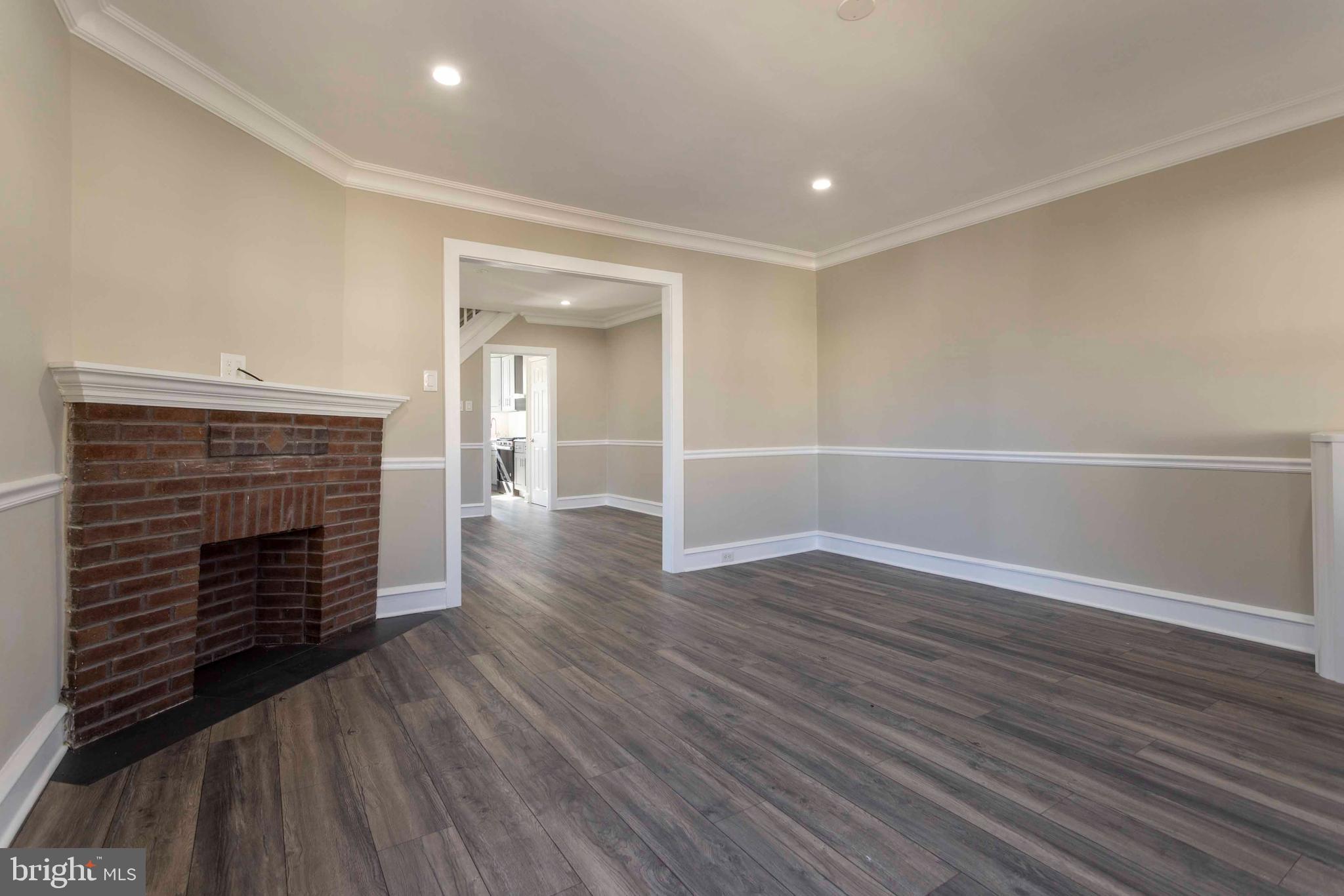 546 Hellerman Street Philadelphia, PA 19111 - Photo 7 of 33