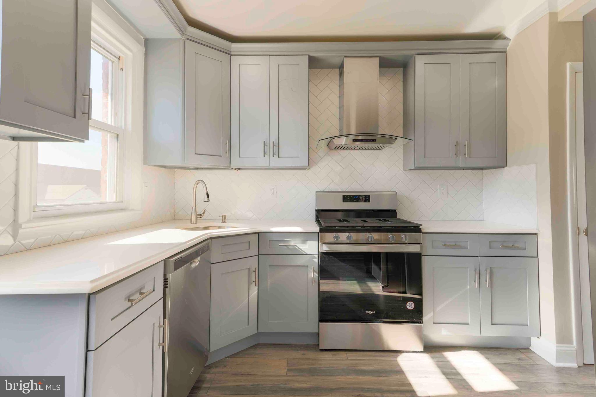 546 Hellerman Street Philadelphia, PA 19111 - Photo 10 of 33