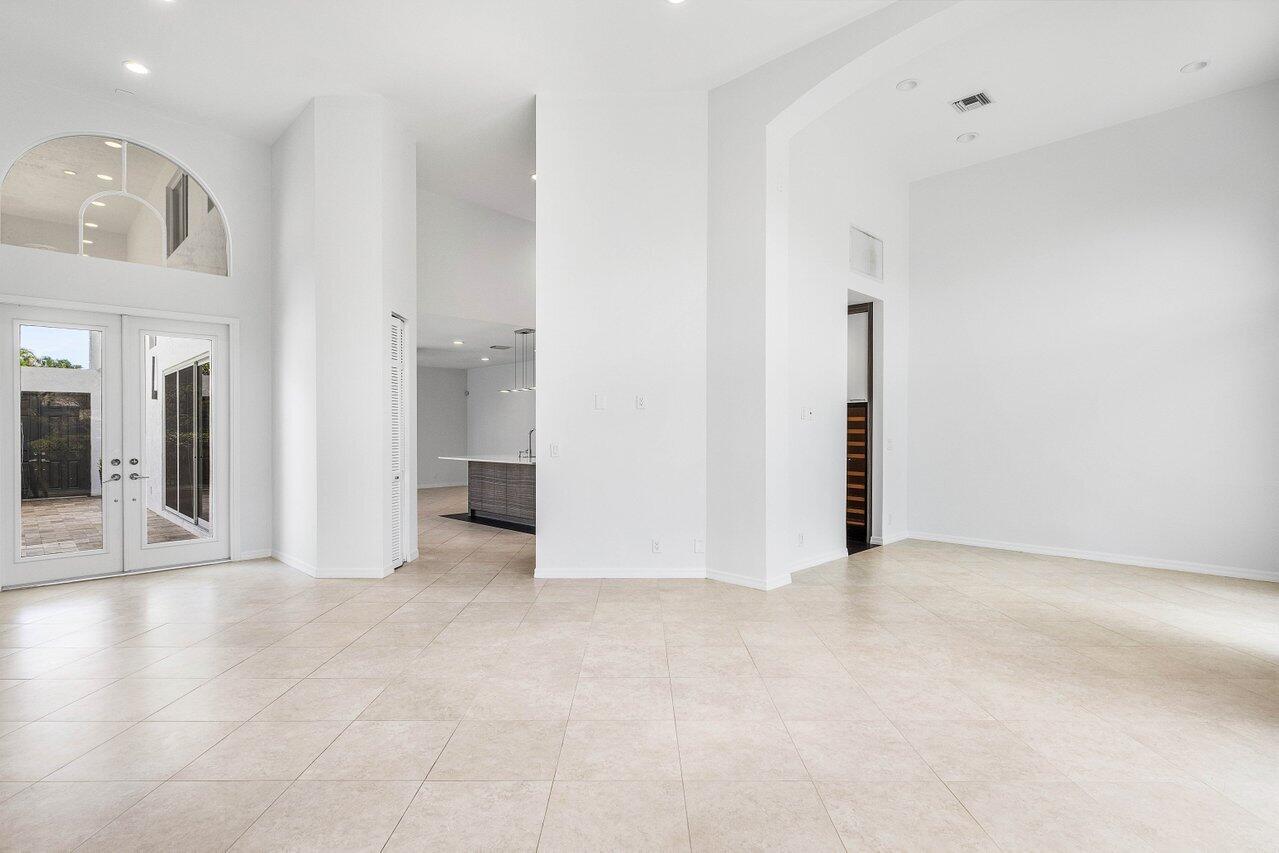 5779 Regency Circle West Boca Raton, FL 33496 - Photo 14 of 71 012-5779RegencyCircleWest-BocaRaton-FL-3