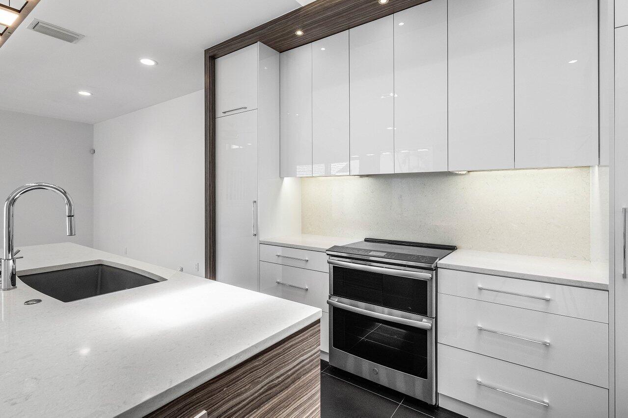 5779 Regency Circle West Boca Raton, FL 33496 - Photo 22 of 71 020-5779RegencyCircleWest-BocaRaton-FL-3