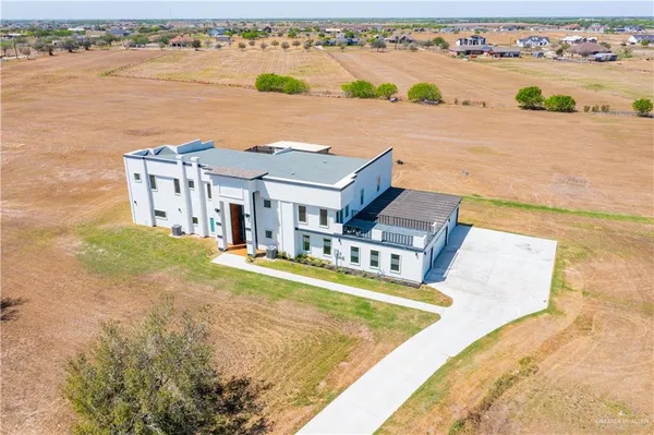 $639,000 | 23543 Farm To Market 88, Monte Alto, TX 78538