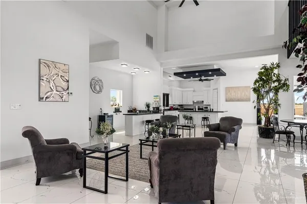 $639,000 | 23543 Farm To Market 88, Monte Alto, TX 78538