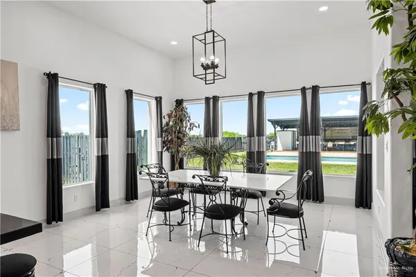 $639,000 | 23543 Farm To Market 88, Monte Alto, TX 78538