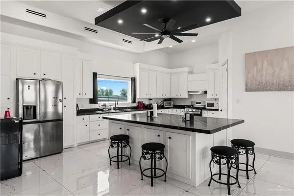 $639,000 | 23543 Farm To Market 88, Monte Alto, TX 78538