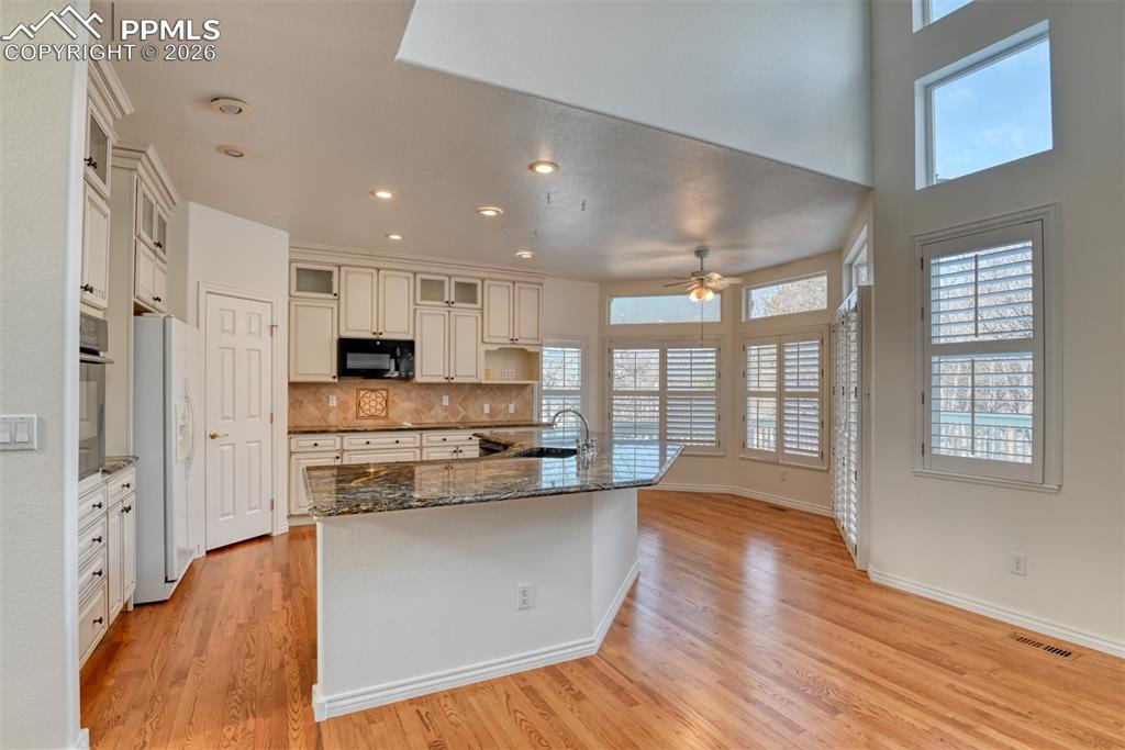 2730 Stone Creek Road Colorado Springs, CO 80908 - Photo 17 of 48