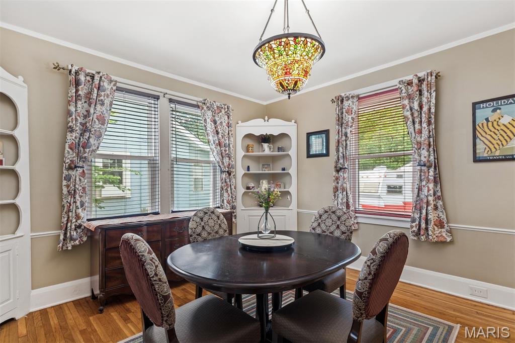 329 Stark Court Webster Groves, MO 63119 - Photo 15 of 63 Gallery Image 15