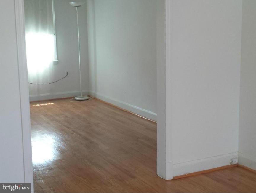 4632 Coleherne Road Baltimore, MD 21229 - Photo 6 of 18 Dining Room