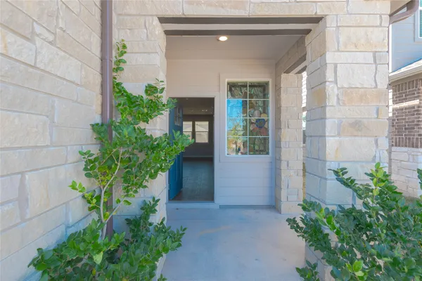 $2,200 | 114 Mercer Street, Bastrop, TX 78602