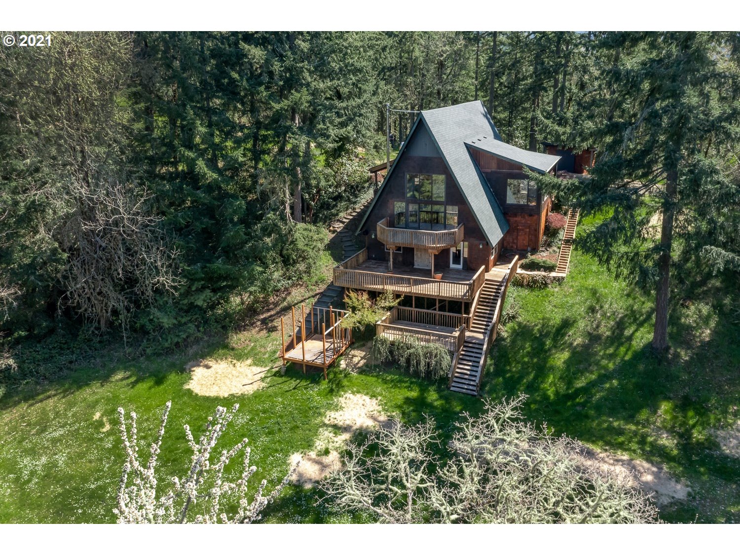 85377 Peaceful Valley Road Eugene, OR 97405 - Photo 1 of 32 Gallery Image 1
