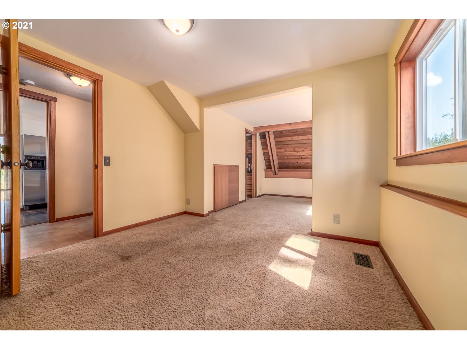 85377 Peaceful Valley Road Eugene, OR 97405 - Photo 14 of 32 Gallery Image 14