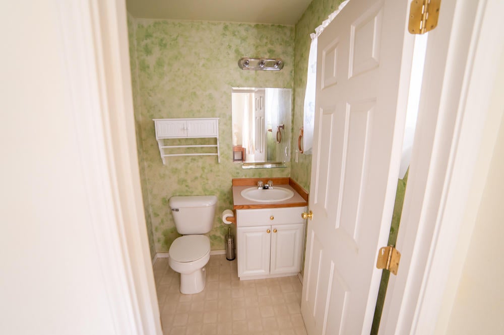 55780 Snow Goose Road Bend, OR 97707 - Photo 17 of 39 17