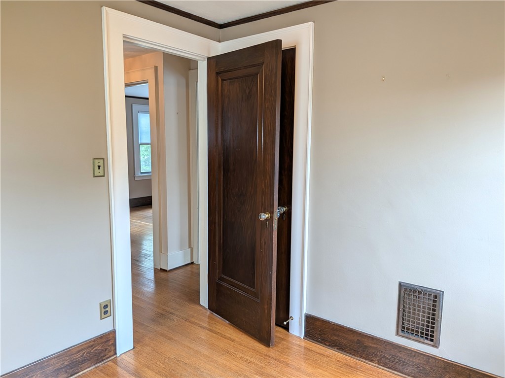 34 Lafayette Road Irondequoit, NY 14609 - Photo 19 of 37 Bedroom #1