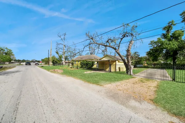 $245,000 | 7302 Schneider Street, Houston, TX 77093