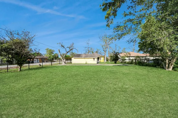 $245,000 | 7302 Schneider Street, Houston, TX 77093
