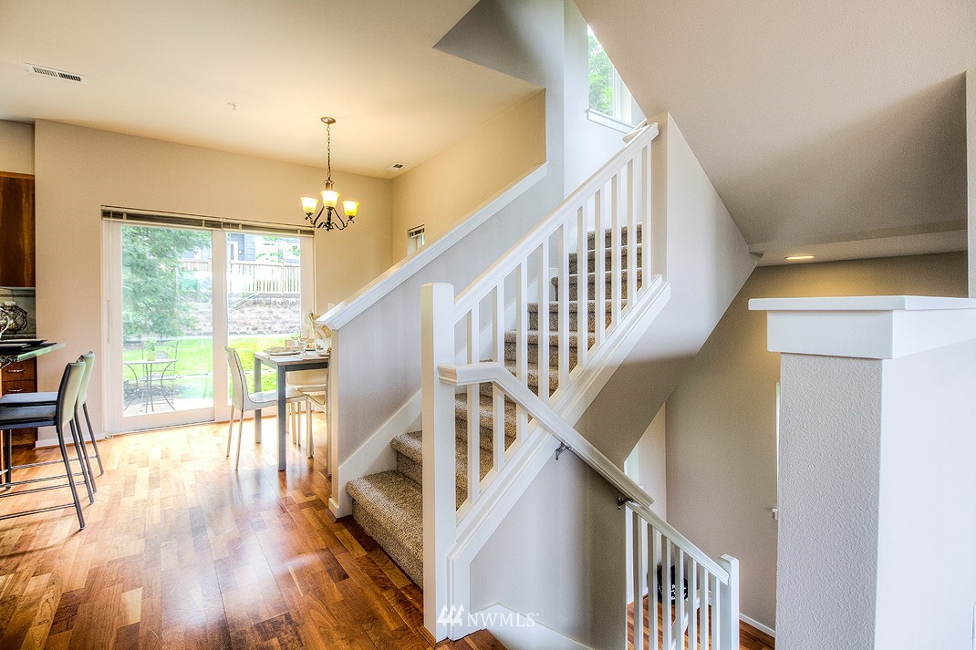 149 Cougar Ridge Road Northwest, Unit 1205 Issaquah, WA 98027 - Photo 3 of 25