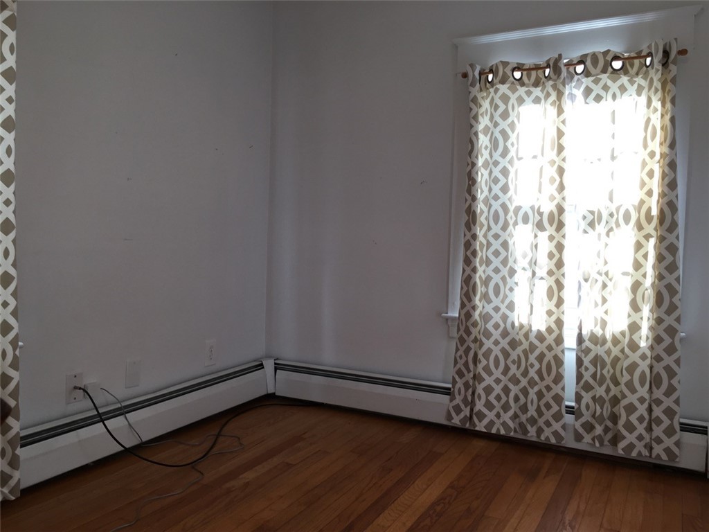 124 Beach Road Bristol, RI 02809 - Photo 15 of 21