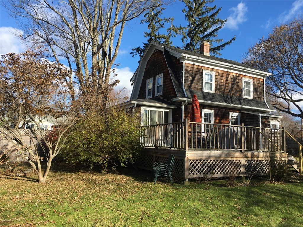 124 Beach Road Bristol, RI 02809 - Photo 4 of 21
