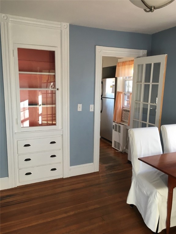 124 Beach Road Bristol, RI 02809 - Photo 8 of 21