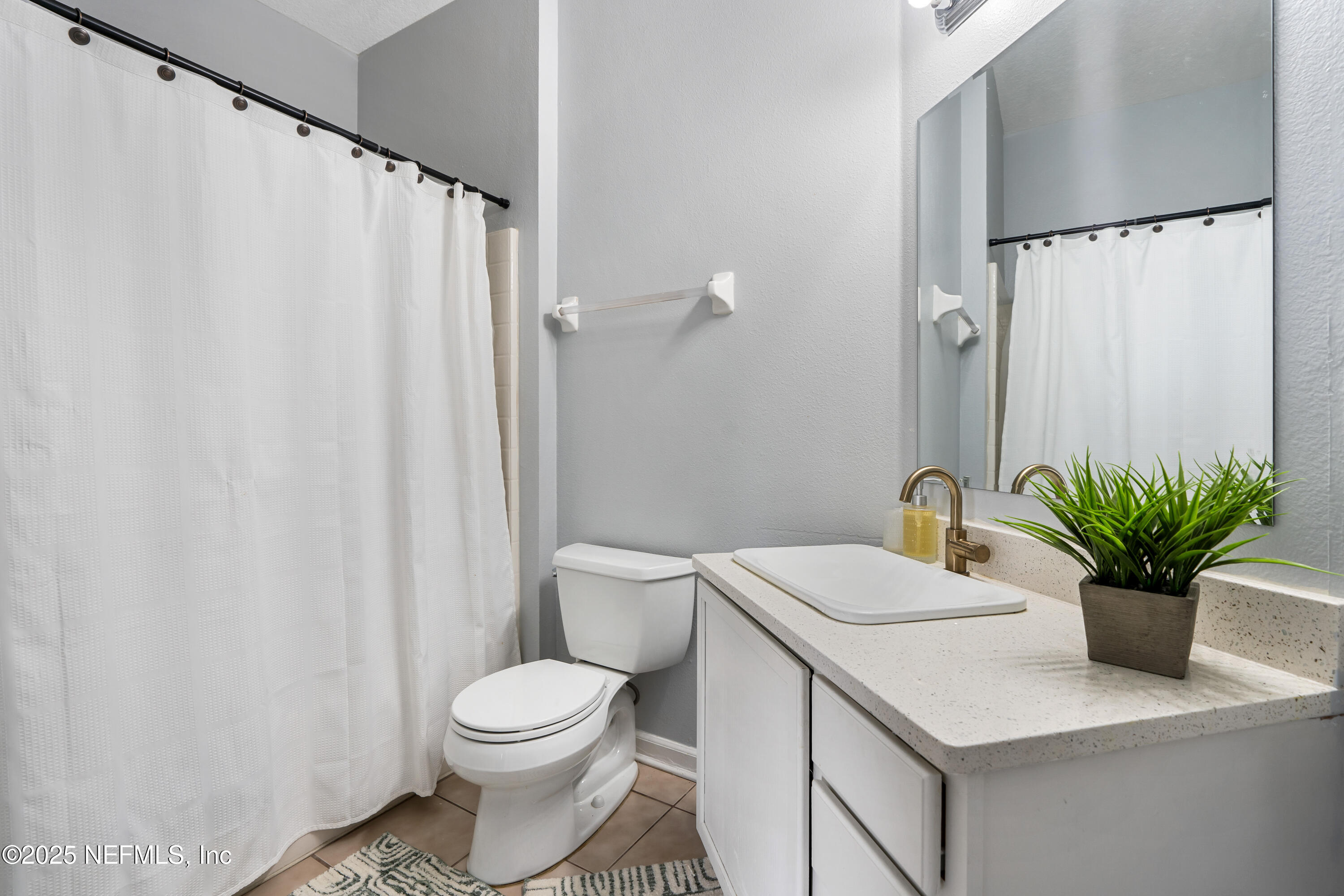 10550 Baymeadows Road, Unit 507 Jacksonville, FL 32256 - Photo 13 of 58 master bath