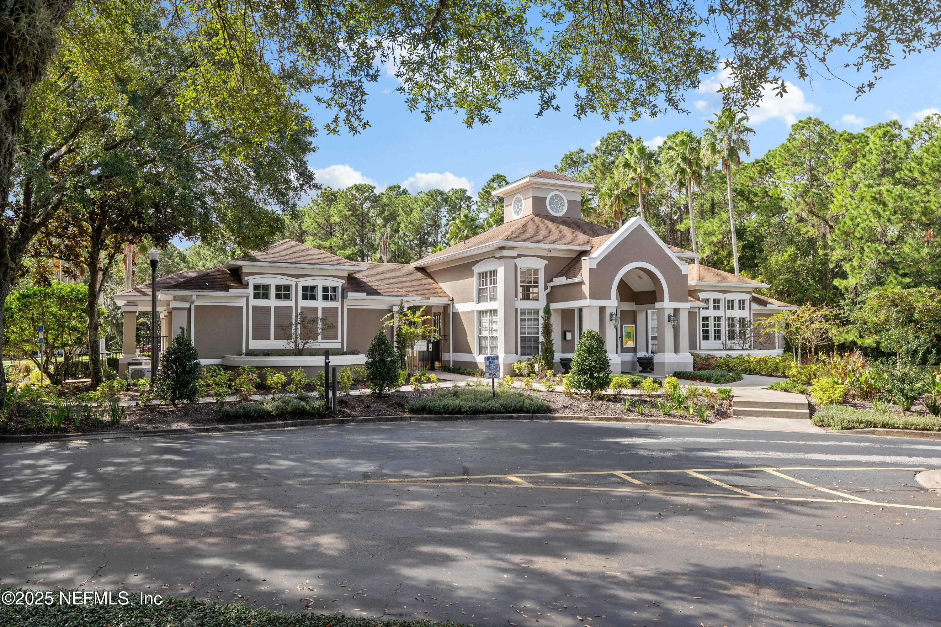 10550 Baymeadows Road, Unit 507 Jacksonville, FL 32256 - Photo 32 of 58 amenities 1