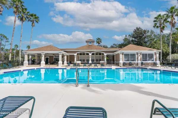 $169,900 | 10550 Baymeadows Road, Unit 507, Jacksonville, FL 32256