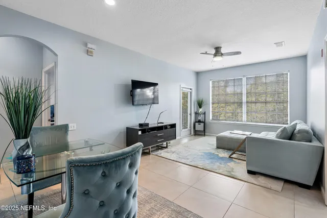 $169,900 | 10550 Baymeadows Road, Unit 507, Jacksonville, FL 32256